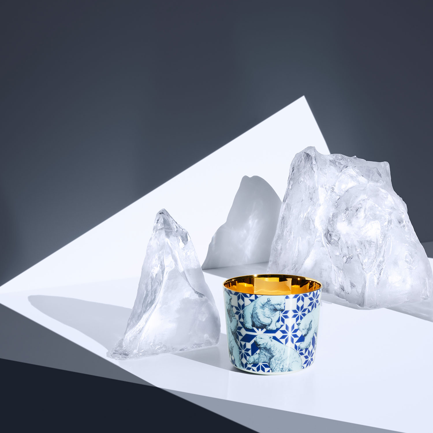 CHAMPAGNE GOBLET THE POLAR BEARS