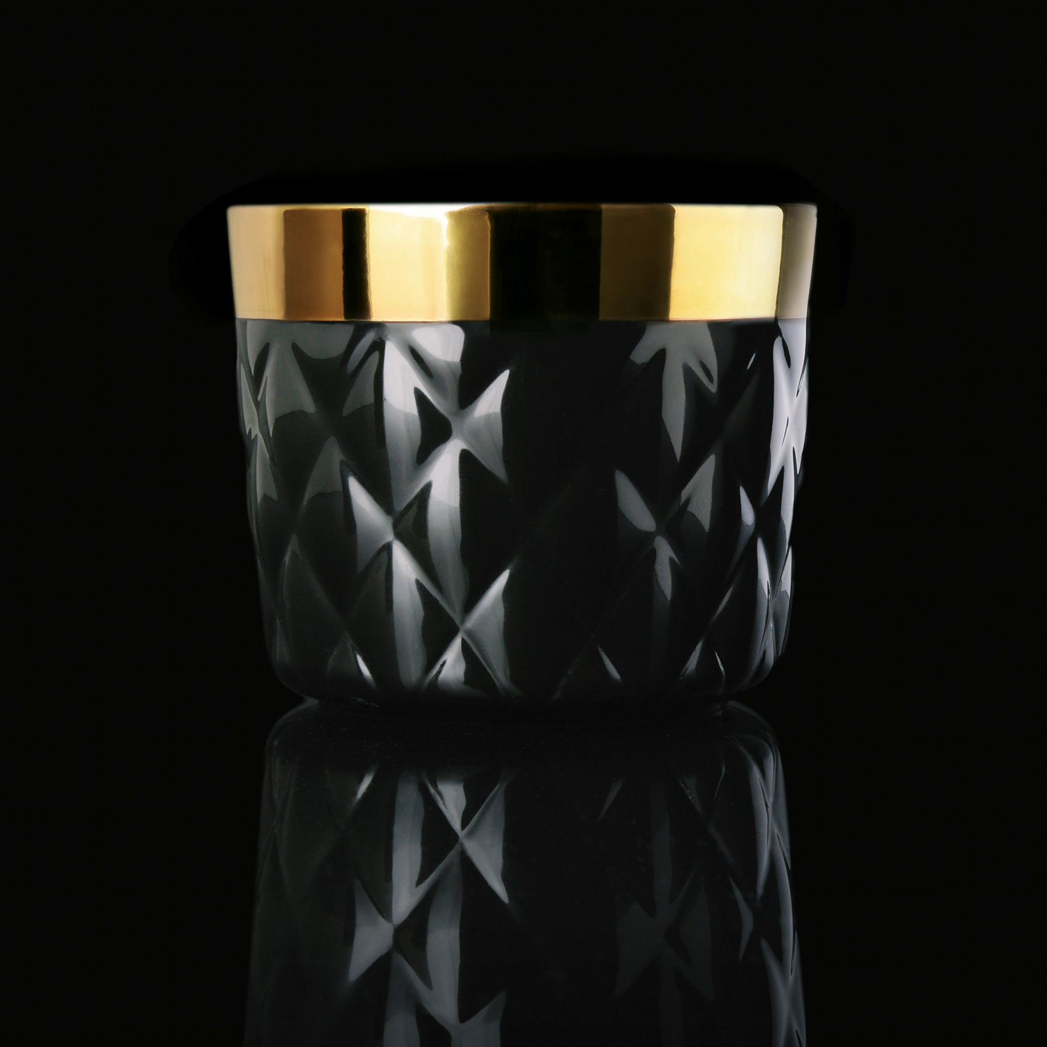 Champagnerbecher Noir, Cushion, Kissenrelief