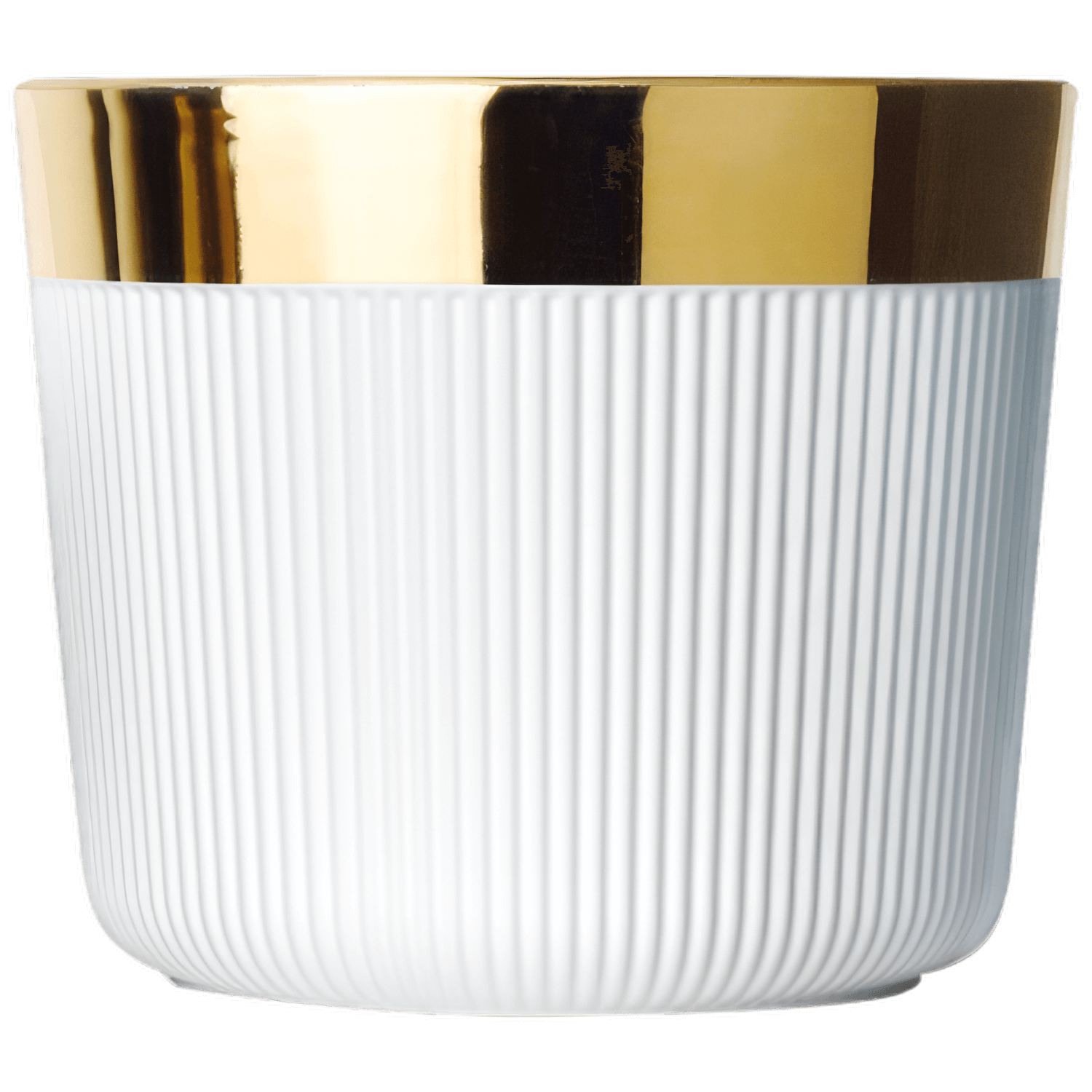 Weißer Becher mit geriffelter Oberfläche und glänzendem goldenen Rand. Fürstenberg Porzellan.