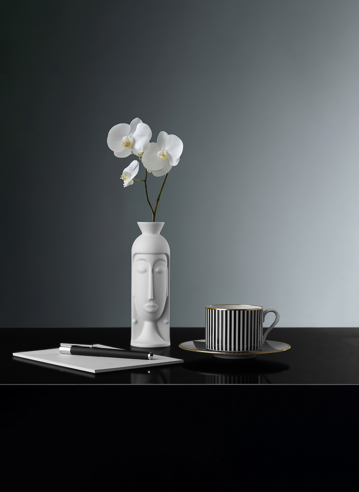 Vase SCENT OF A MUSE, SATIN WHITE