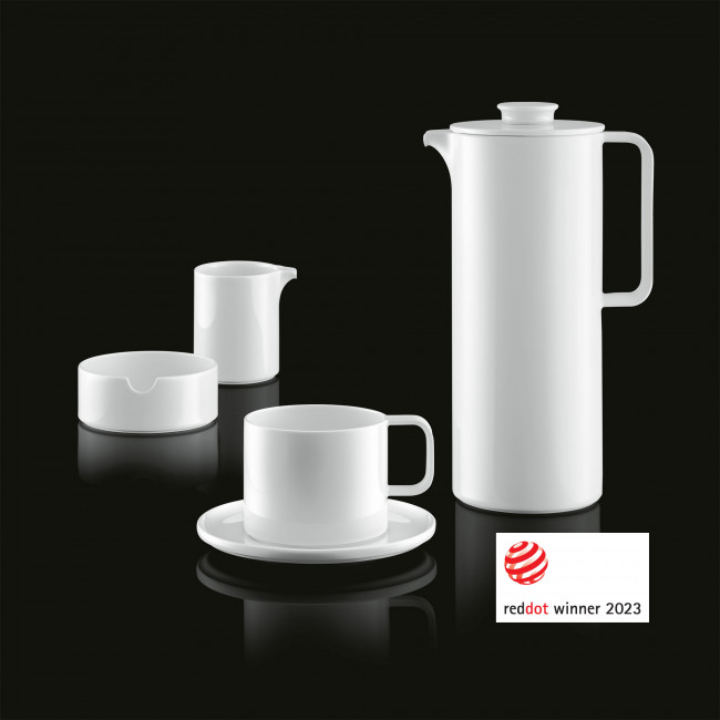 Weiße Porzellan-Tee-Set mit Kanne, Tasse, Untertasse, Sahnekännchen, Zuckerbehälter. Red Dot Gewinner 2023. Fürstenberg Porzellan.