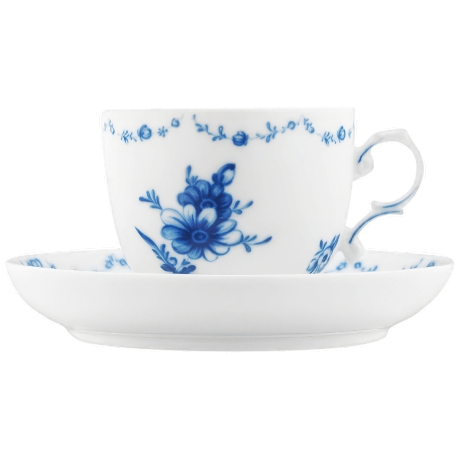 Weiße Kaffeetasse mit blauem Blumenmuster auf einer passenden Untertasse. Fürstenberg Porzellan.